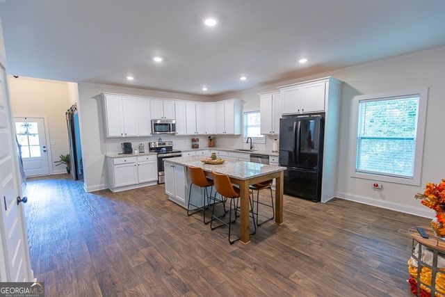 108 Albright Court, Commerce, GA 30529