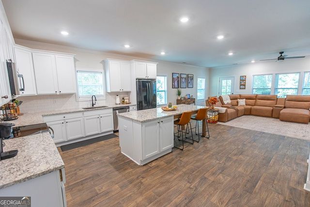 108 Albright Court, Commerce, GA 30529