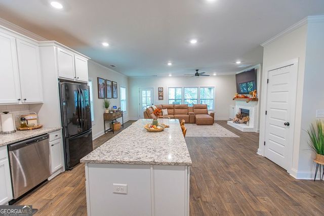 108 Albright Court, Commerce, GA 30529