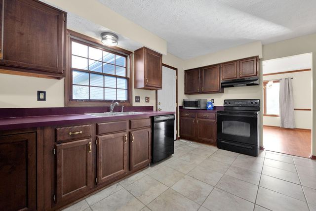 89 Alton Darby Creek Road, Galloway, OH 43119