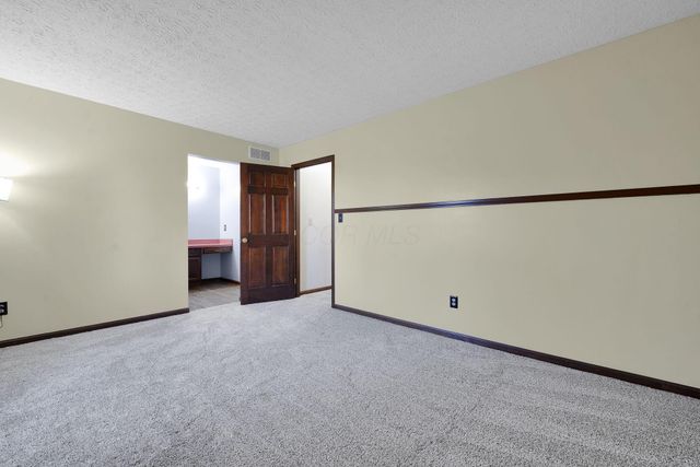 89 Alton Darby Creek Road, Galloway, OH 43119