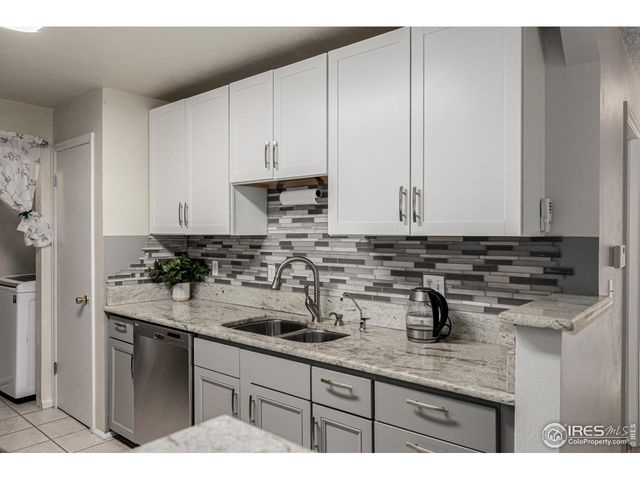 7624 Gray Way, Arvada, CO 80003