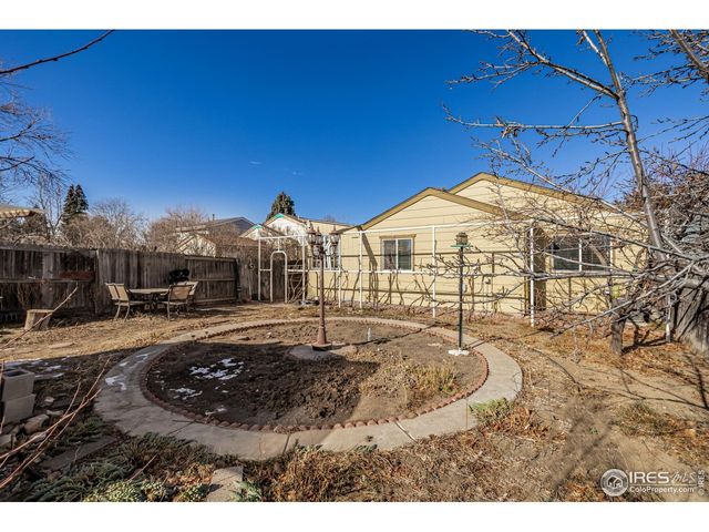7624 Gray Way, Arvada, CO 80003