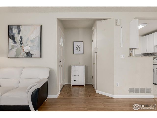 7624 Gray Way, Arvada, CO 80003