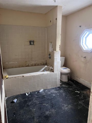 48 Pleasant Avenue, Roosevelt, NY 11575