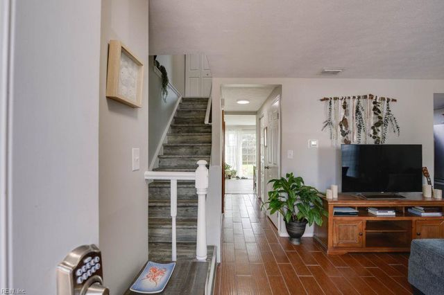 4635 Glanmire DR, Virginia Beach, VA 23464