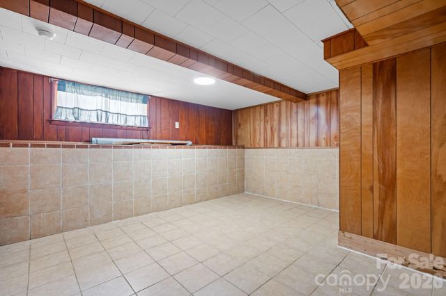 24 Midway Street, Granite Falls, NC 28630