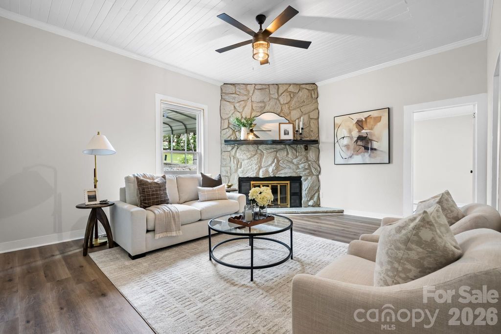 24 Midway Street, Granite Falls, NC 28630