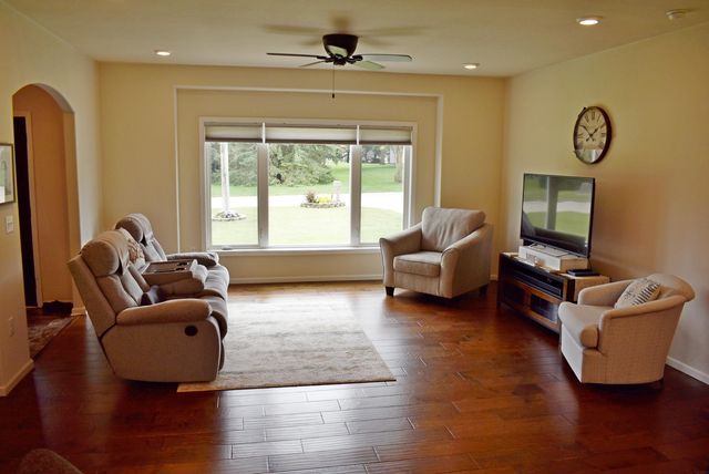 303 Cedar Street, Osage, IA 50461