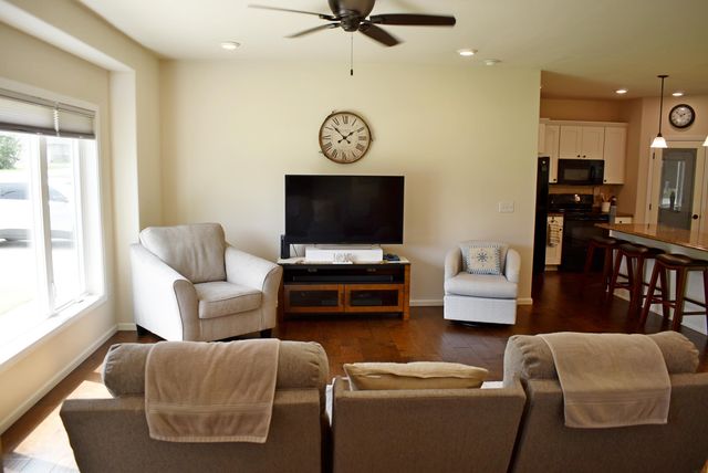 303 Cedar Street, Osage, IA 50461