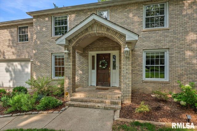 1831 ILLINI Road, Springfield, IL 62704