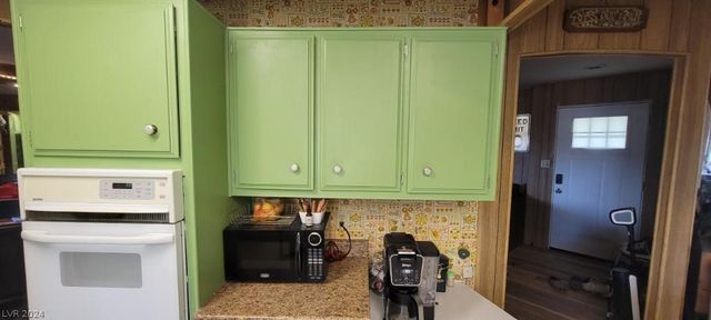 351 Bunarch Road, Pahrump, NV 89060