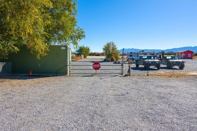 351 Bunarch Road, Pahrump, NV 89060