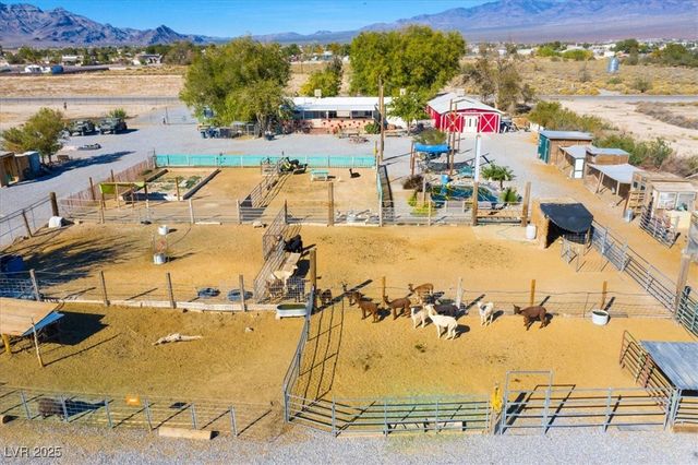 351 Bunarch Road, Pahrump, NV 89060
