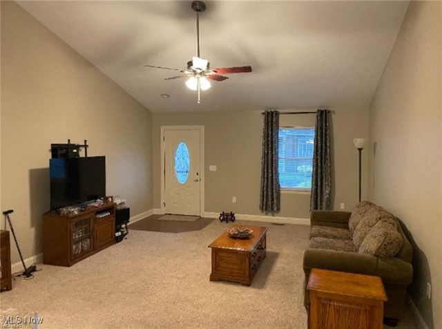 170 Sandy Court 11, New Middletown, OH 44442