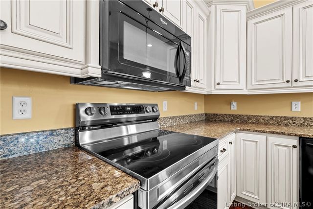 3006 Savannah Lane, New Albany, IN 47150