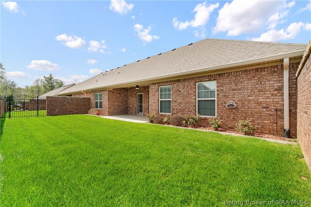 3006 Savannah Lane, New Albany, IN 47150