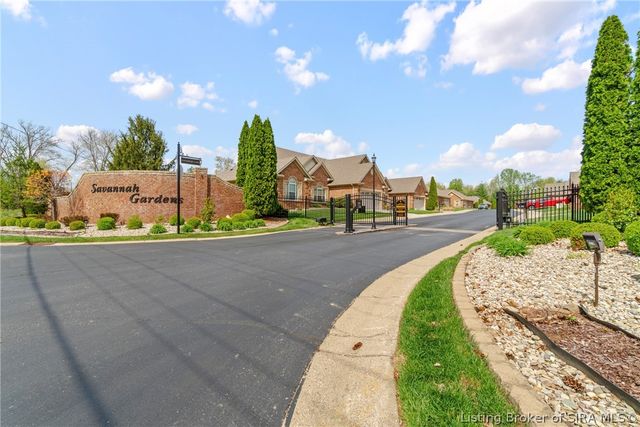 3006 Savannah Lane, New Albany, IN 47150