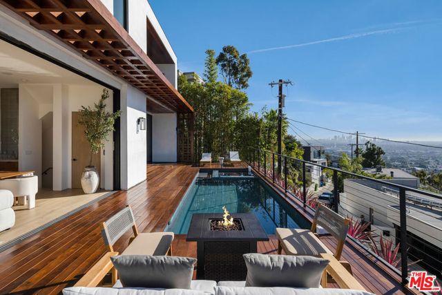 1525 Marlay Drive, Los Angeles, CA 90069