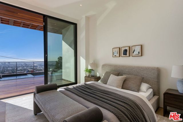 1525 Marlay Drive, Los Angeles, CA 90069