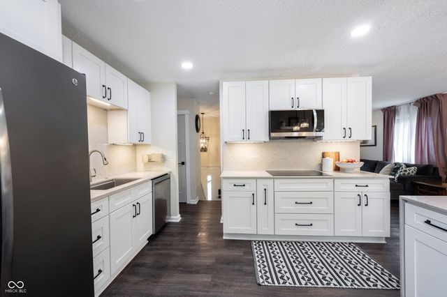 11507 Hartford Lane, Fishers, IN 46038