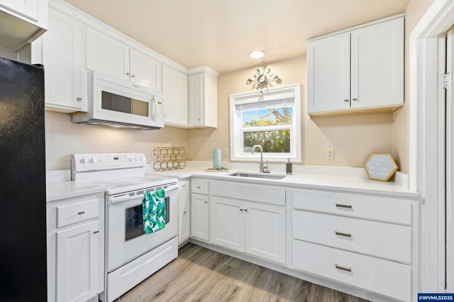 4075 Earle Av NE, Salem, OR 97301