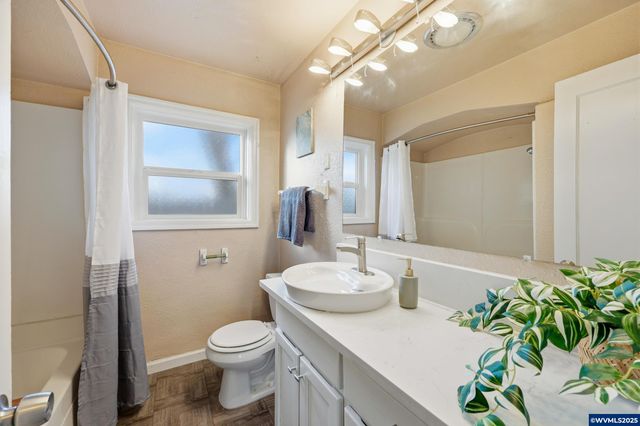 4075 Earle Av NE, Salem, OR 97301