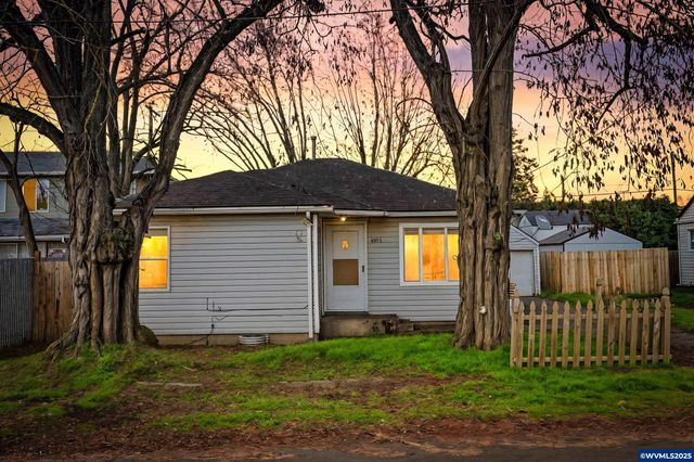 4075 Earle Av NE, Salem, OR 97301