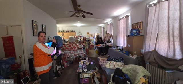 1713 WOLF ST, Philadelphia, PA 19145