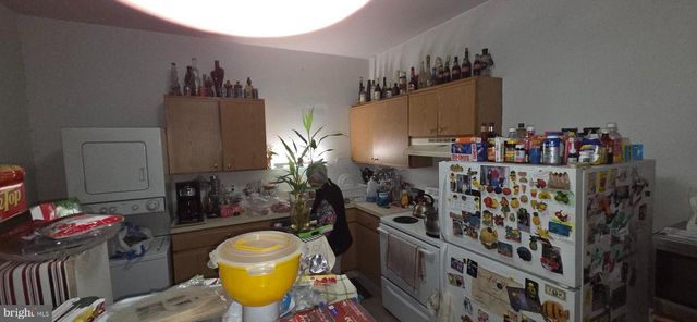 1713 WOLF ST, Philadelphia, PA 19145