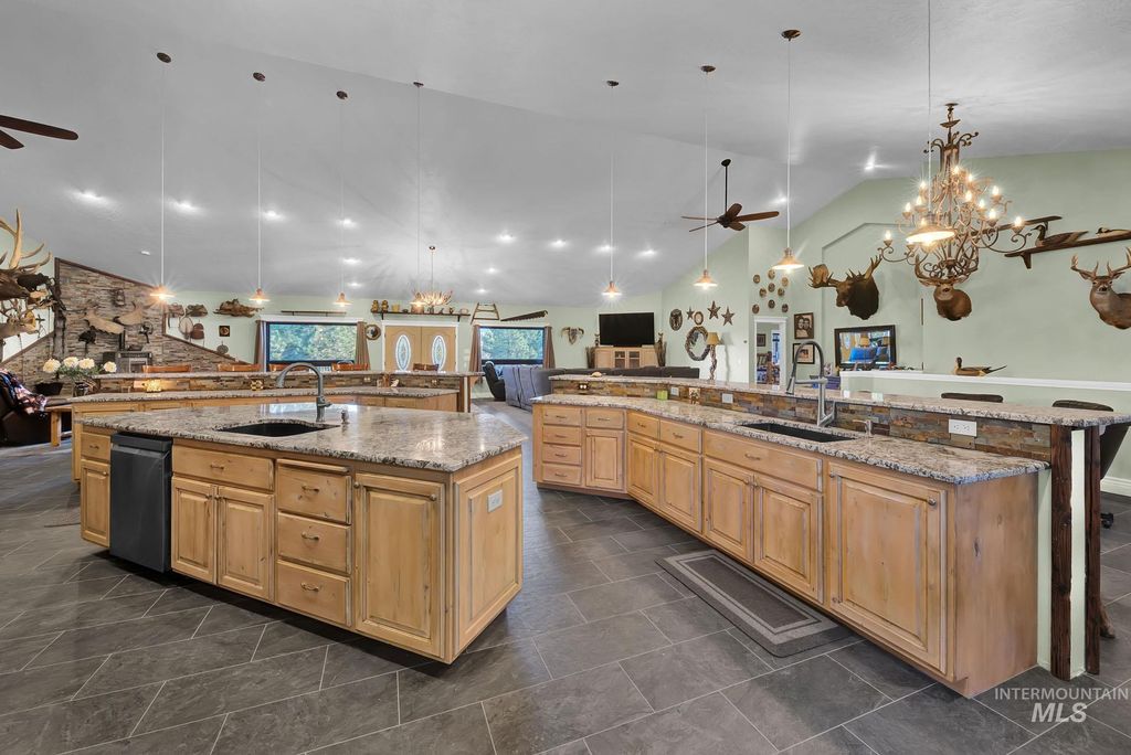 191 Clear Creek Rd, Cascade, ID 83611 photo 14