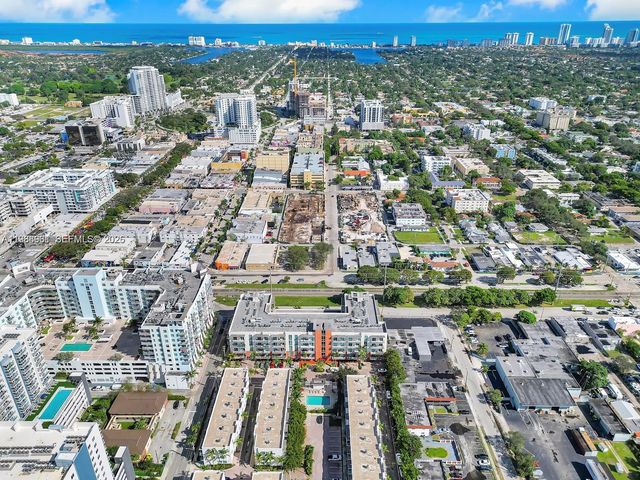 2100 Van Buren St 319, Hollywood, FL 33020
