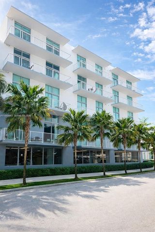 2100 Van Buren St 319, Hollywood, FL 33020