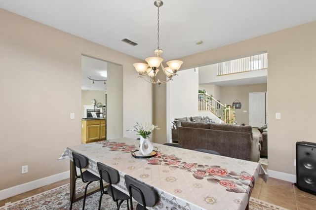 2625 Malibu Ct, West Sacramento, CA 95691