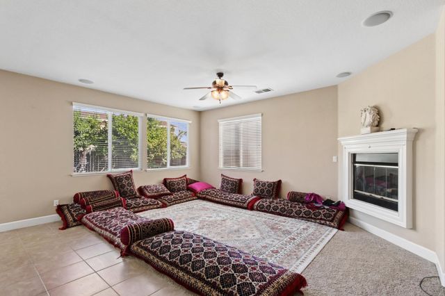 2625 Malibu Ct, West Sacramento, CA 95691
