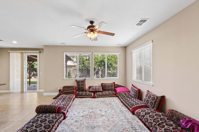 2625 Malibu Ct, West Sacramento, CA 95691