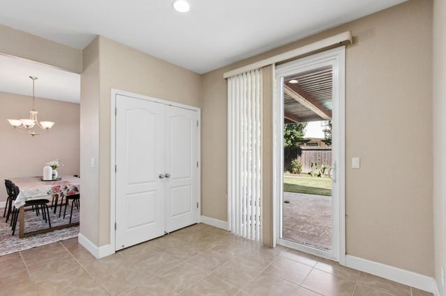2625 Malibu Ct, West Sacramento, CA 95691