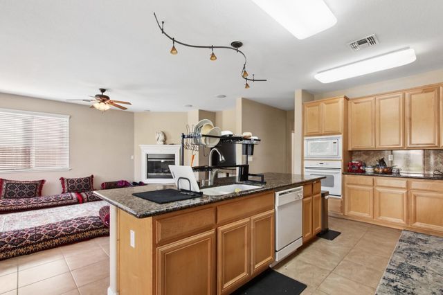 2625 Malibu Ct, West Sacramento, CA 95691