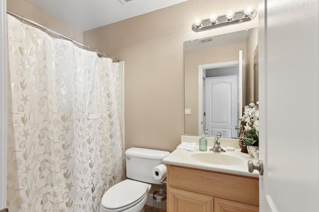 2625 Malibu Ct, West Sacramento, CA 95691