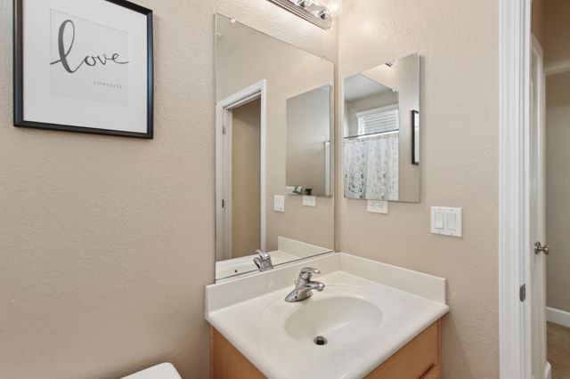 2625 Malibu Ct, West Sacramento, CA 95691