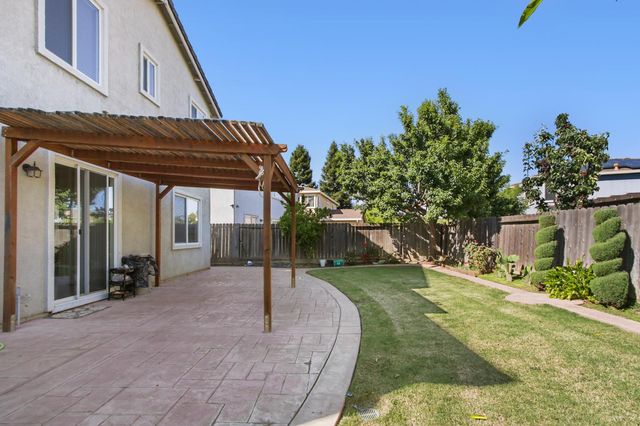 2625 Malibu Ct, West Sacramento, CA 95691