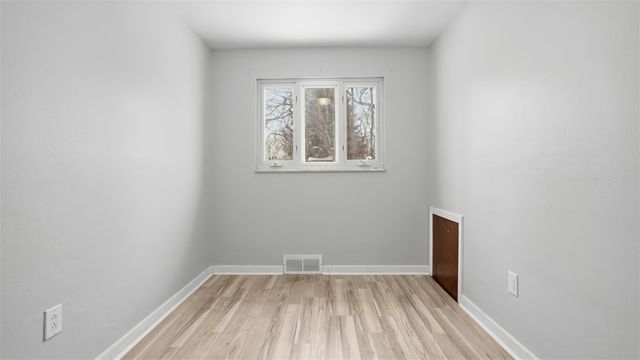 900 Mccleary St, Mckeesport, PA 15132