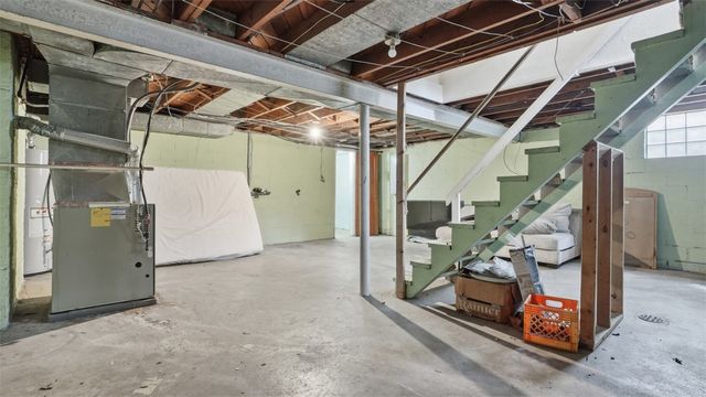 900 Mccleary St, Mckeesport, PA 15132