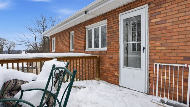 900 Mccleary St, Mckeesport, PA 15132