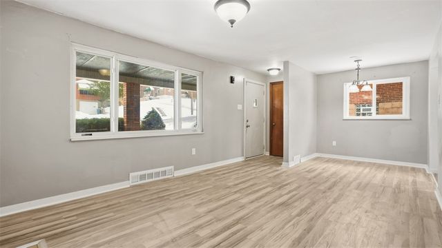 900 Mccleary St, Mckeesport, PA 15132