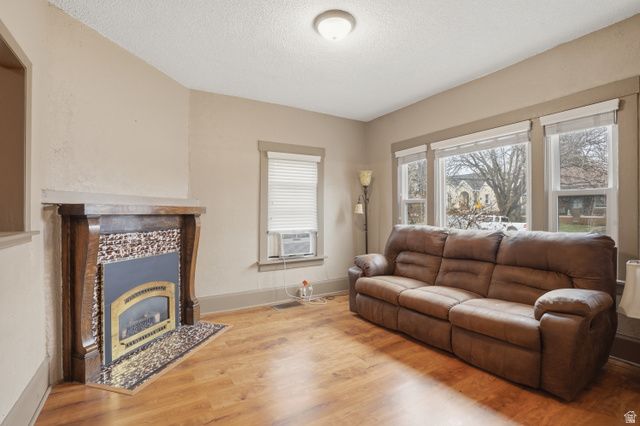 1998 S 1000 E, Salt Lake City, UT 84105