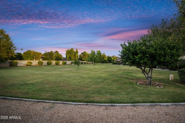 19611 N TRAIL RIDGE Drive, Sun City West, AZ 85375