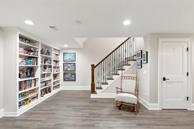 1215 Manchester Road, Birmingham, MI 48009