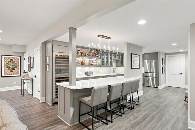 1215 Manchester Road, Birmingham, MI 48009