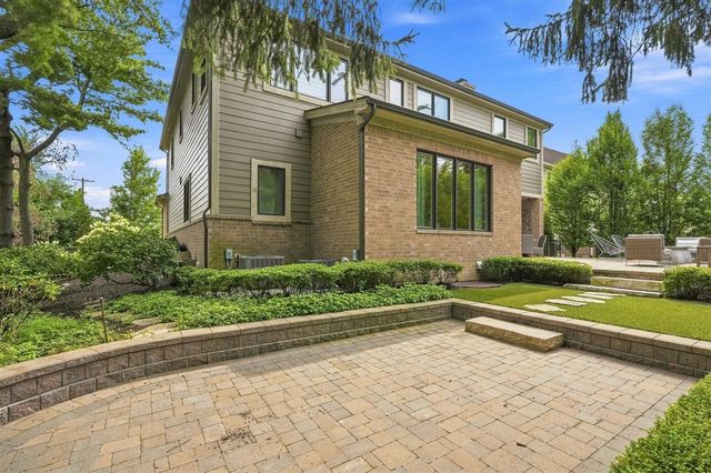 1215 Manchester Road, Birmingham, MI 48009